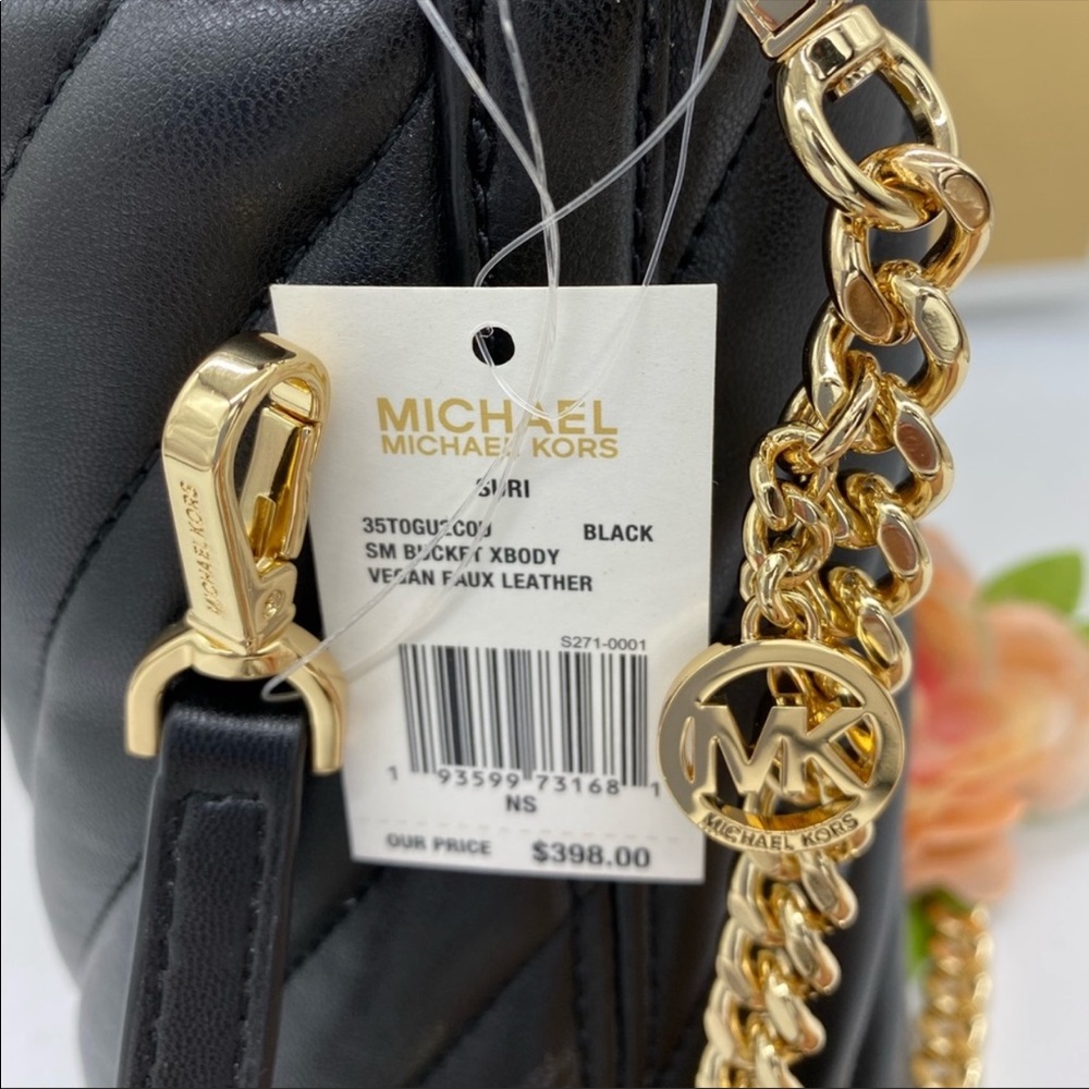 MICHAEL KORS SMALL BUCKET XBODY BLACK - Picture 12 of 16